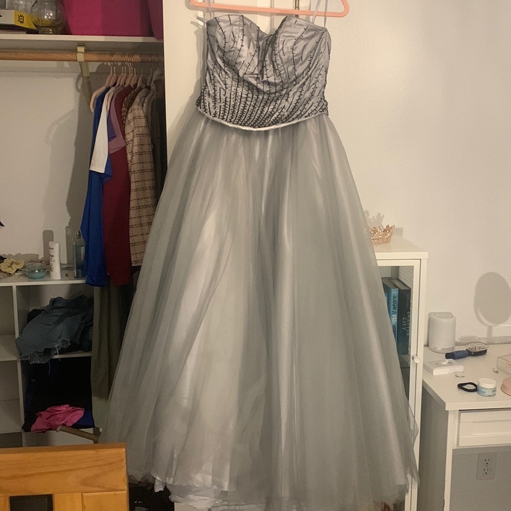 Night moves prom dress size 12